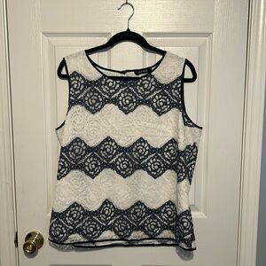 Nine West top